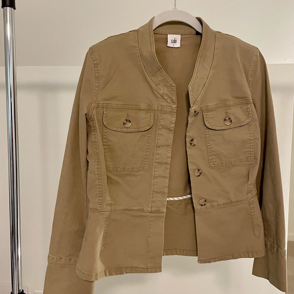 Cabi Camp Jacket, 2019 spring collection, #5477, khaki color, size S, EUC